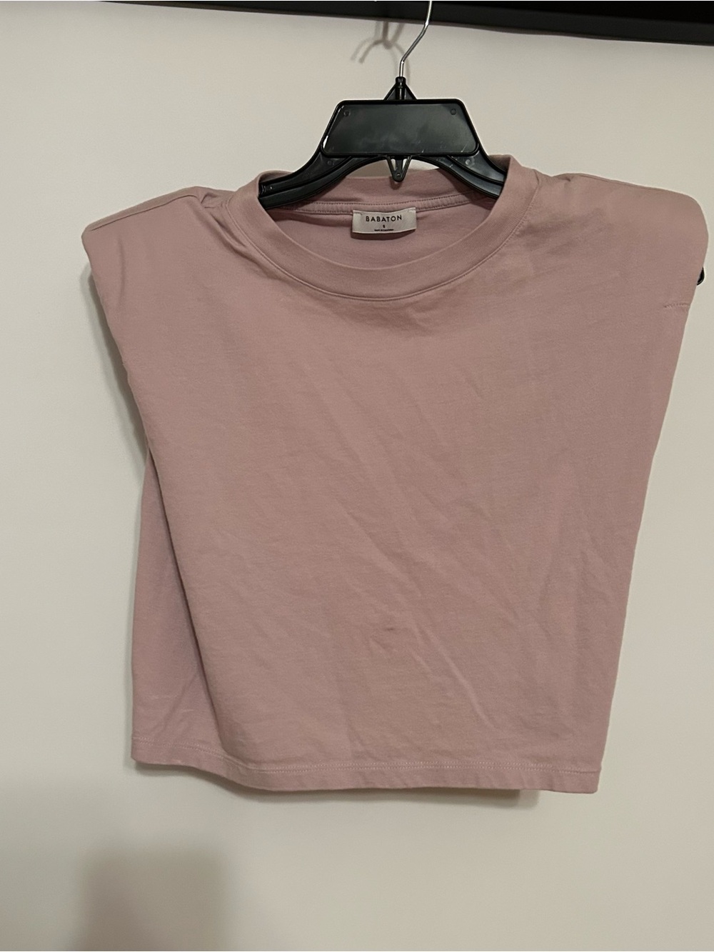 Babaton Dusty Rose Shoulder-Pad Muscle Tee
